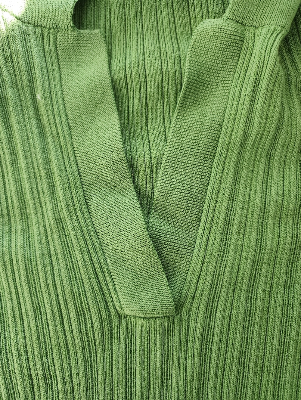 Wool Ribbed Knit Long-Sleeve Collared Top - Picture 2 of 9